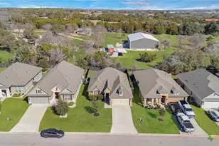 3973 Aransas Dr, Belton, TX 76513 - Photo 2