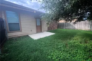 569 Creekside Cir, New Braunfels, TX 78130 - Photo 14