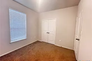 569 Creekside Cir, New Braunfels, TX 78130 - Photo 6