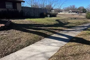 1602 Phyllis Dr, Copperas Cove, TX 76522 - Photo 4