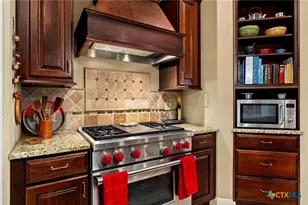 675 San Marcos Trail, New Braunfels, TX 78132 - Photo 14