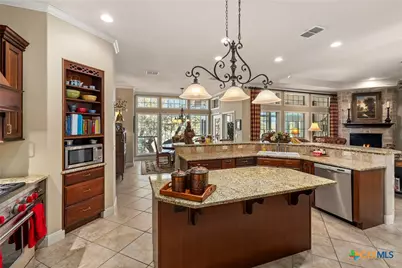 675 San Marcos Trail, New Braunfels, TX 78132 - Photo 12