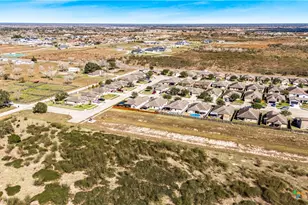 103 Gabbiano Ct, Victoria, TX 77904 - Photo 30