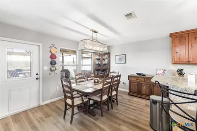 103 Gabbiano Court, Victoria, TX 77904 - Photo 10