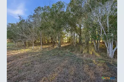 1123 Dunn Street, Yoakum, TX 77995 - Photo 32