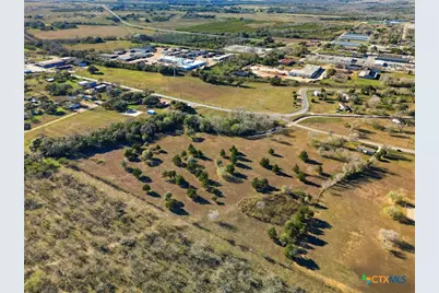 1123 Dunn Street, Yoakum, TX 77995 - Photo 12