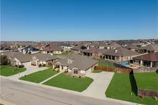 304 Jake Dr, Jarrell, TX 76537 - Photo 2