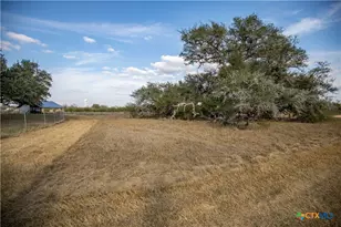 1019 Tulley Rd, Cuero, TX 77954 - Photo 22