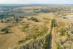 1019 Tulley Rd, Cuero, TX 77954 - Photo 2