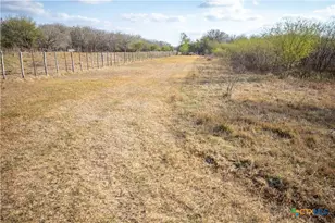 1019 Tulley Rd, Cuero, TX 77954 - Photo 24