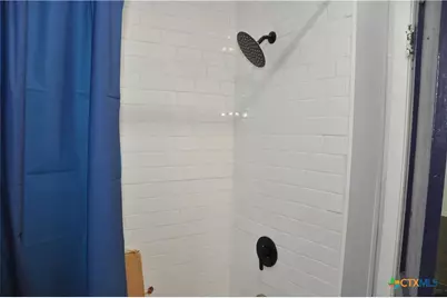 1408 E Avenue D, Temple, TX 76501 - Photo 14