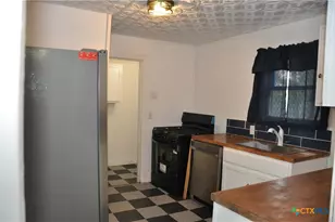 1408 E Avenue D, Temple, TX 76501 - Photo 16