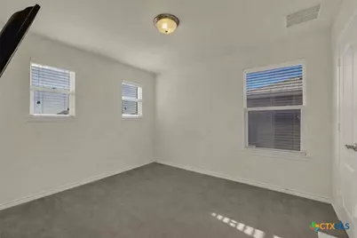 2095 Shire Meadows, New Braunfels, TX 78130 - Photo 8