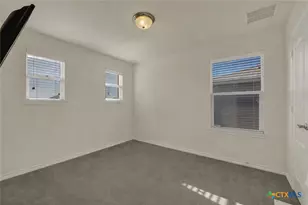 2095 Shire Meadows, New Braunfels, TX 78130 - Photo 8