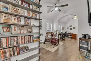 1033 Carriage Loop, New Braunfels, TX 78132 - Photo 24