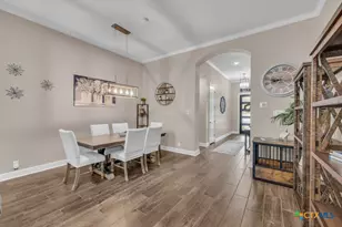 1033 Carriage Loop, New Braunfels, TX 78132 - Photo 6