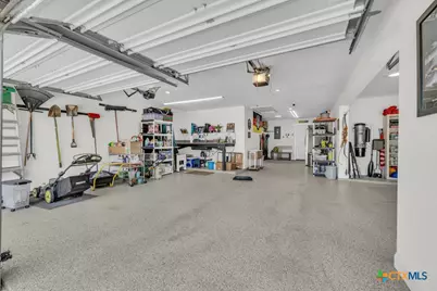 1033 Carriage Loop, New Braunfels, TX 78132 - Photo 30