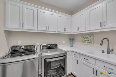 1033 Carriage Loop, New Braunfels, TX 78132 - Photo 22