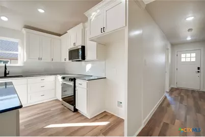 1208 Mills Street, Gatesville, TX 76528 - Photo 10