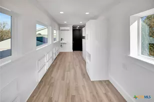 445 Lakeshore Dr, Victoria, TX 77905 - Photo 22