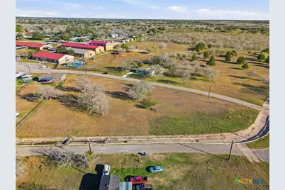 Tbd Dunn St, Yoakum, TX 77995 - Photo 2