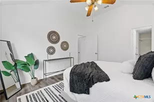 800 Saunders Dr, Round Rock, TX 78664 - Photo 16