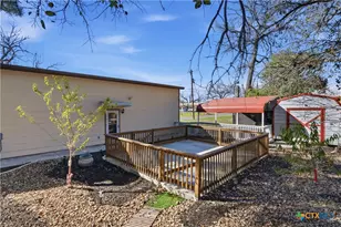 332 W Klein St, Seguin, TX 78155 - Photo 22