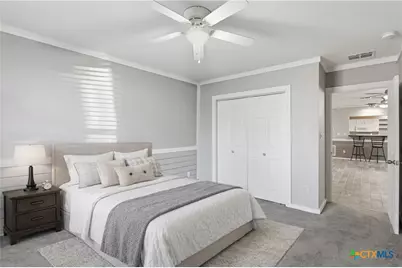 332 W Klein Street, Seguin, TX 78155 - Photo 16