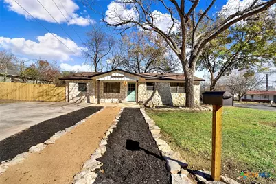 510 Parkview Boulevard, New Braunfels, TX 78130 - Photo 1