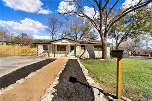 510 Parkview Blvd, New Braunfels, TX 78130 - Photo 1