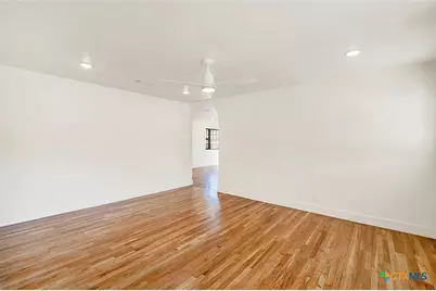 510 Parkview Boulevard, New Braunfels, TX 78130 - Photo 4