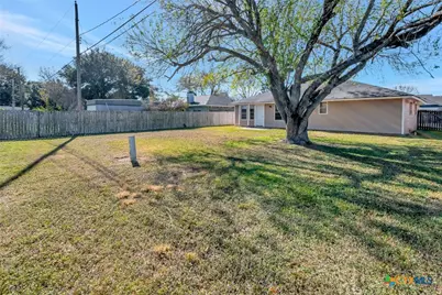 309 Williamsburg Ave, Victoria, TX 77904 - Photo 20