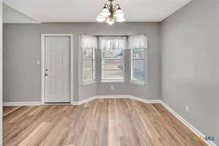 309 Williamsburg Ave, Victoria, TX 77904 - Photo 6