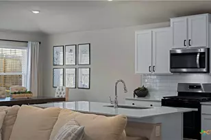 5627 Jewel Curv, San Antonio, TX 78266 - Photo 14