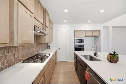 8090 Coral Draw, Schertz, TX 78154 - Photo 4