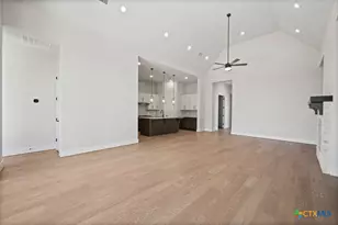 1921 Pining St, New Braunfels, TX 78132 - Photo 16