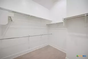 1921 Pining St, New Braunfels, TX 78132 - Photo 16