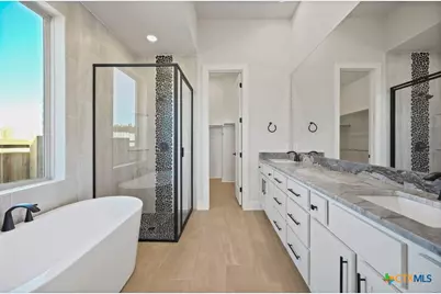 1921 Pining Street, New Braunfels, TX 78132 - Photo 10