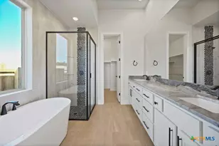 1921 Pining St, New Braunfels, TX 78132 - Photo 10