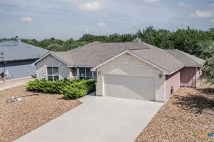 1421 Cottonwood Rd, Fischer, TX 78623 - Photo 1