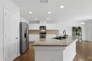 1460 Astor Creek, New Braunfels, TX 78130 - Photo 16