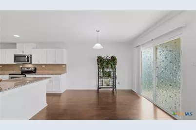 1460 Astor Creek, New Braunfels, TX 78130 - Photo 12