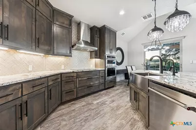 134 Flanders, Fischer, TX 78623 - Photo 14