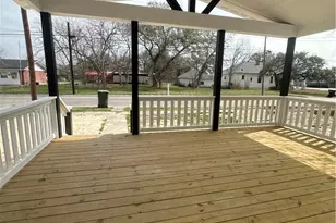1008 Gonzales St, Cuero, TX 77954 - Photo 4