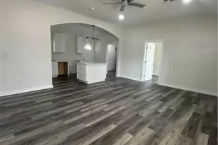 1008 Gonzales St, Cuero, TX 77954 - Photo 6