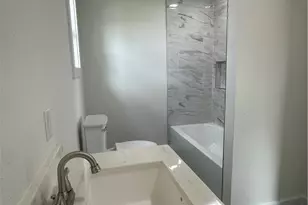 1008 Gonzales St, Cuero, TX 77954 - Photo 14