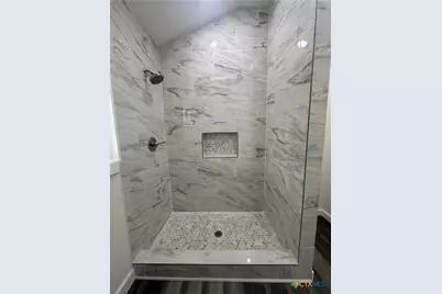 1008 Gonzales St., Cuero, TX 77954 - Photo 16