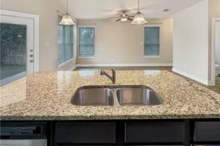 712 Gristmill Dr, New Braunfels, TX 78130 - Photo 10