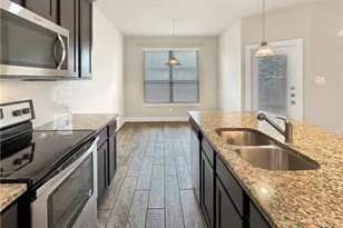 712 Gristmill Dr, New Braunfels, TX 78130 - Photo 12