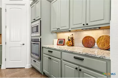 880 Haven Point Loop, New Braunfels, TX 78132 - Photo 14